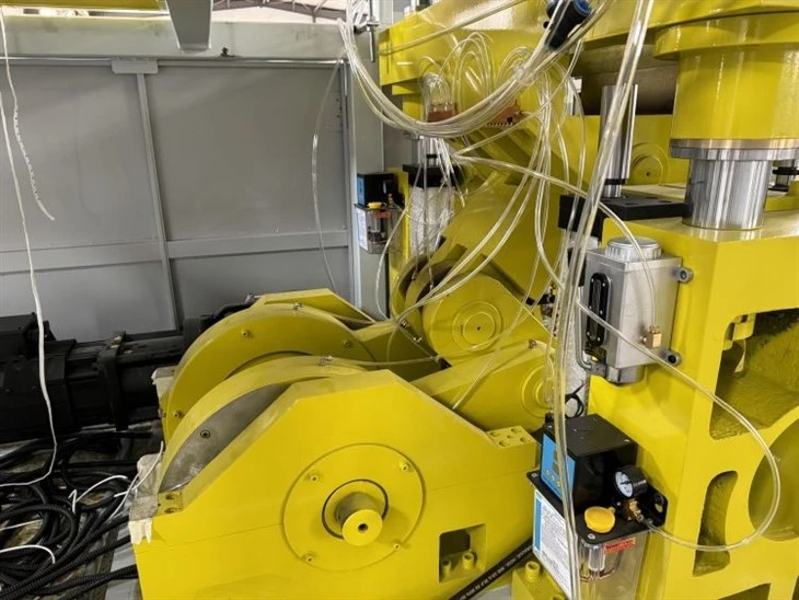 Disposable Plates And Cups Making Machine